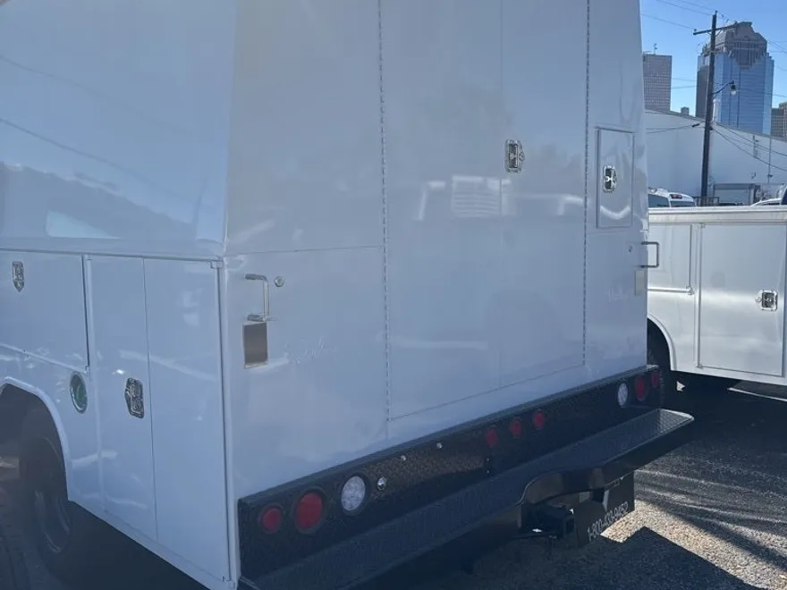 2024 Chevrolet Silverado 5500HD Work Truck photo 1