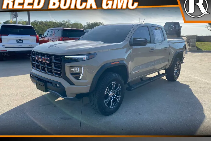 2024 Gmc Canyon AT4 photo 1