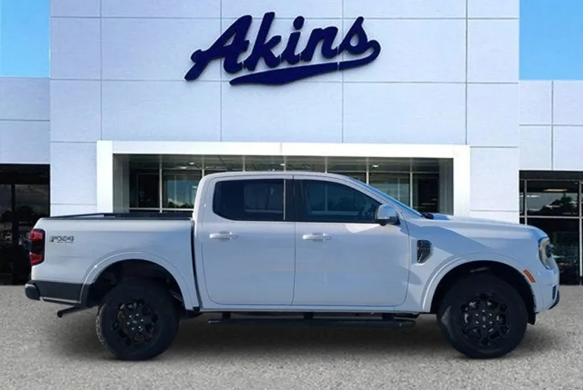 2025 Ford Ranger Lariat photo 1