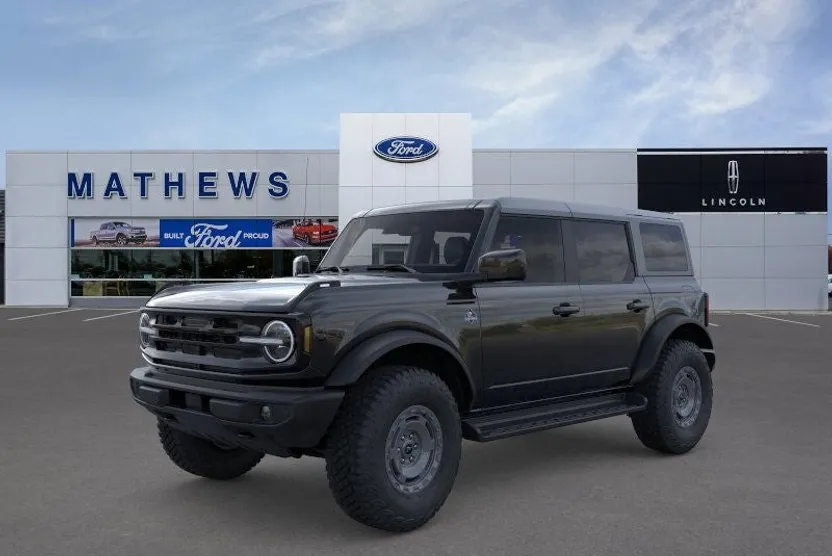 2025 Ford Bronco Outer Banks photo 1