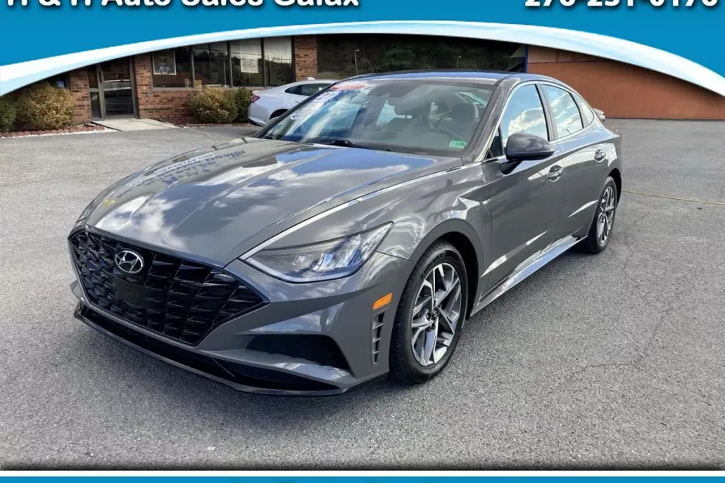 2022 Hyundai Sonata SEL photo 1