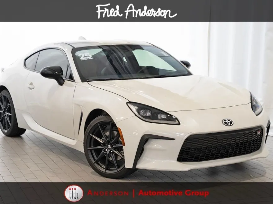 2025 Toyota GR86 Premium photo 1