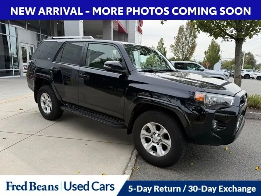2023 Toyota 4Runner SR5 Premium photo 1