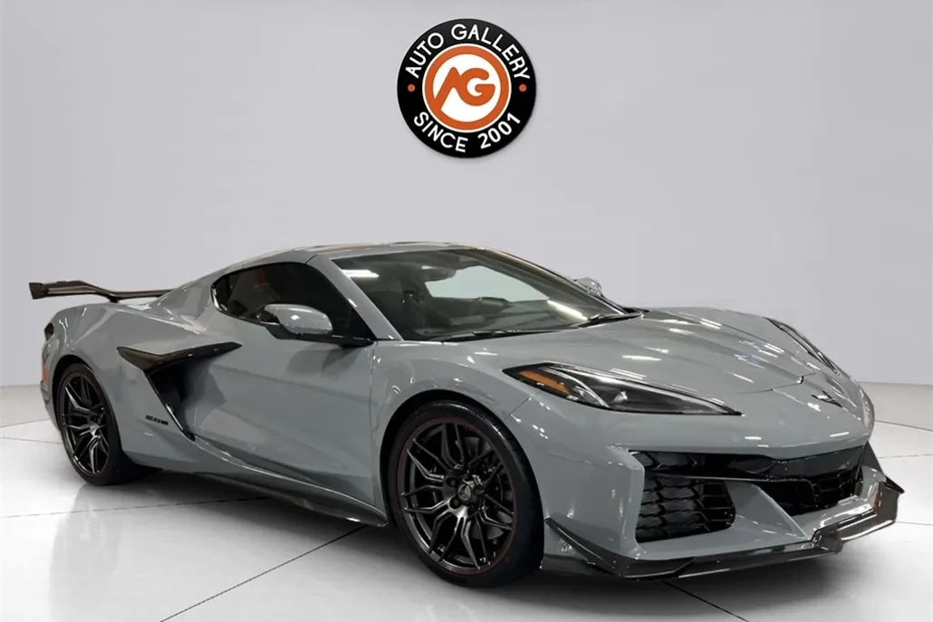 2025 Chevrolet Corvette Z06 3LZ photo 1