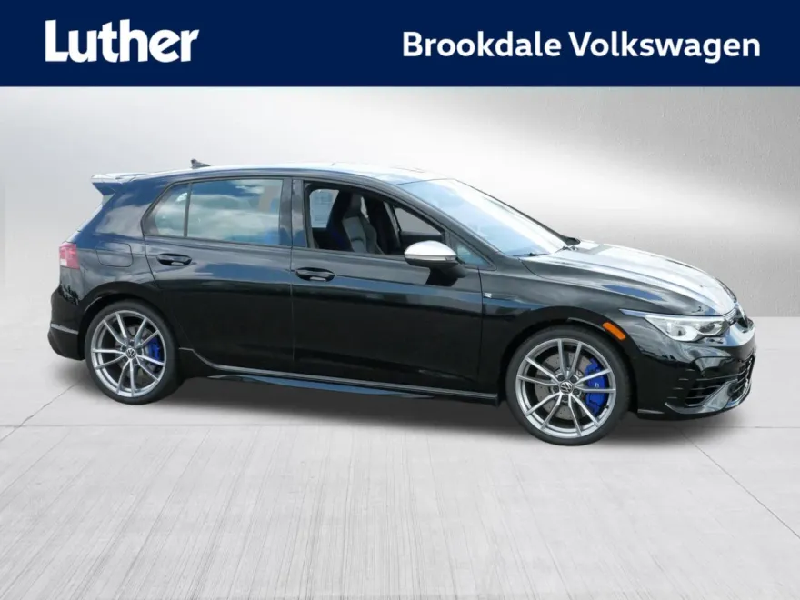 2024 Volkswagen Golf R photo 1