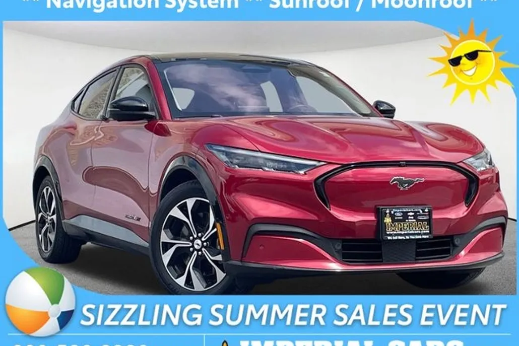 2021 Ford Mustang Mach-E Premium photo 1
