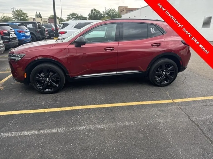 2022 Buick Envision Preferred photo 1