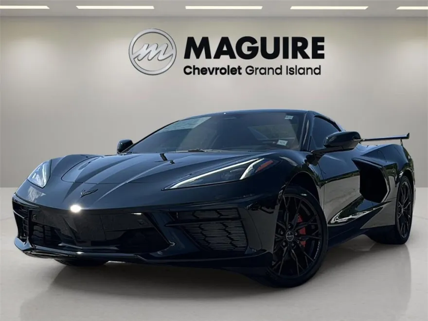 2025 Chevrolet Corvette Stingray 2LT photo 1