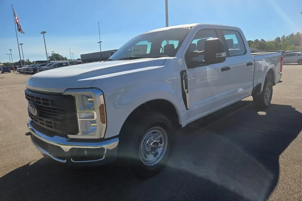 2026 Ford F-250 photo 1