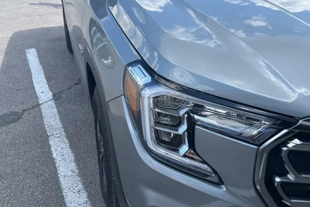 2024 Gmc Terrain AT4 photo 1