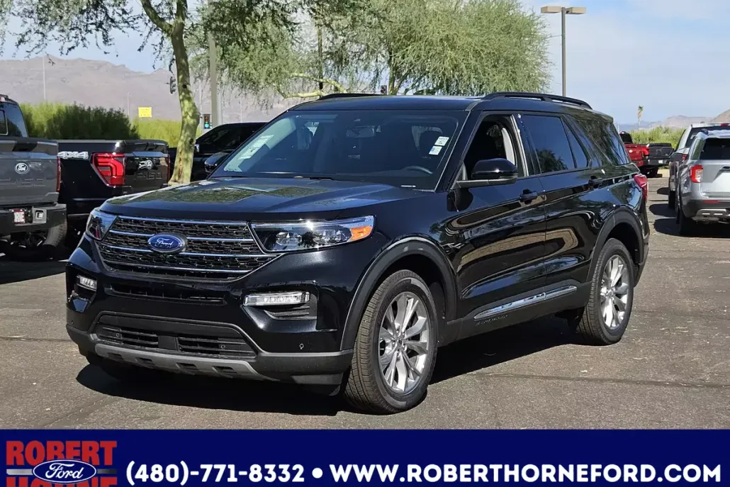 2024 Ford Explorer XLT photo 1