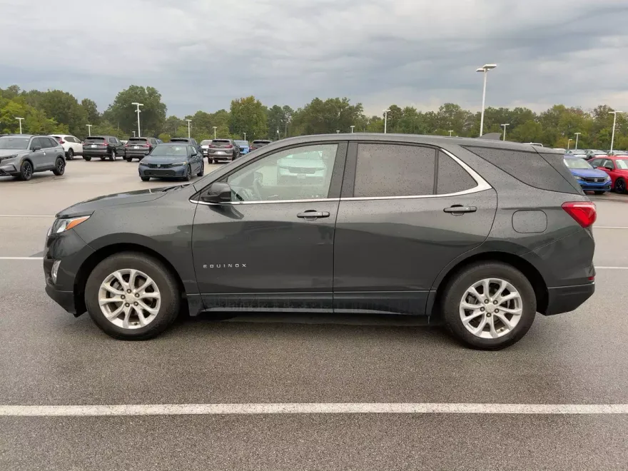 2019 Chevrolet Equinox LT photo 1