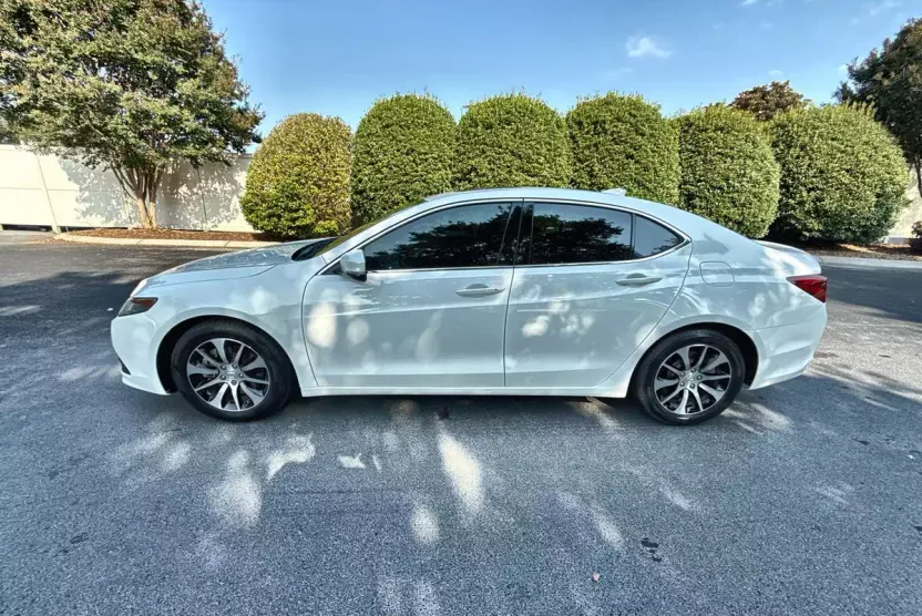 2016 Acura TLX Base photo 1