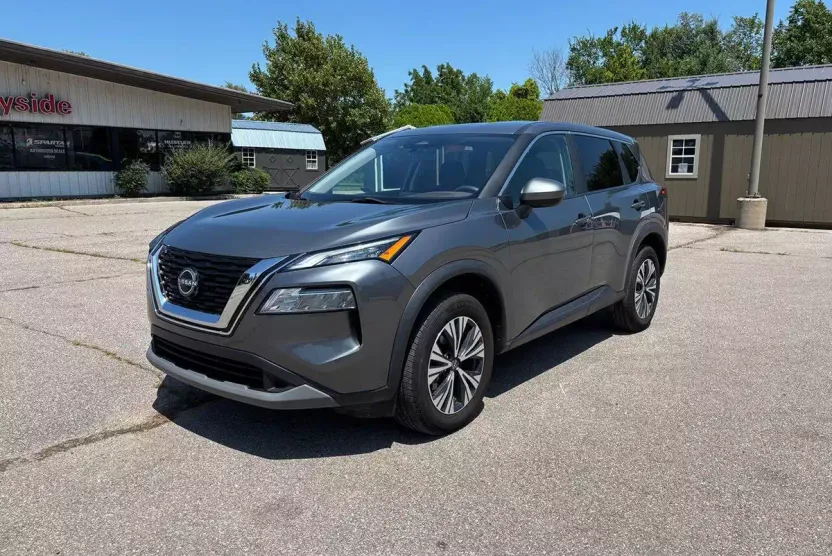 2023 Nissan Rogue SV photo 1