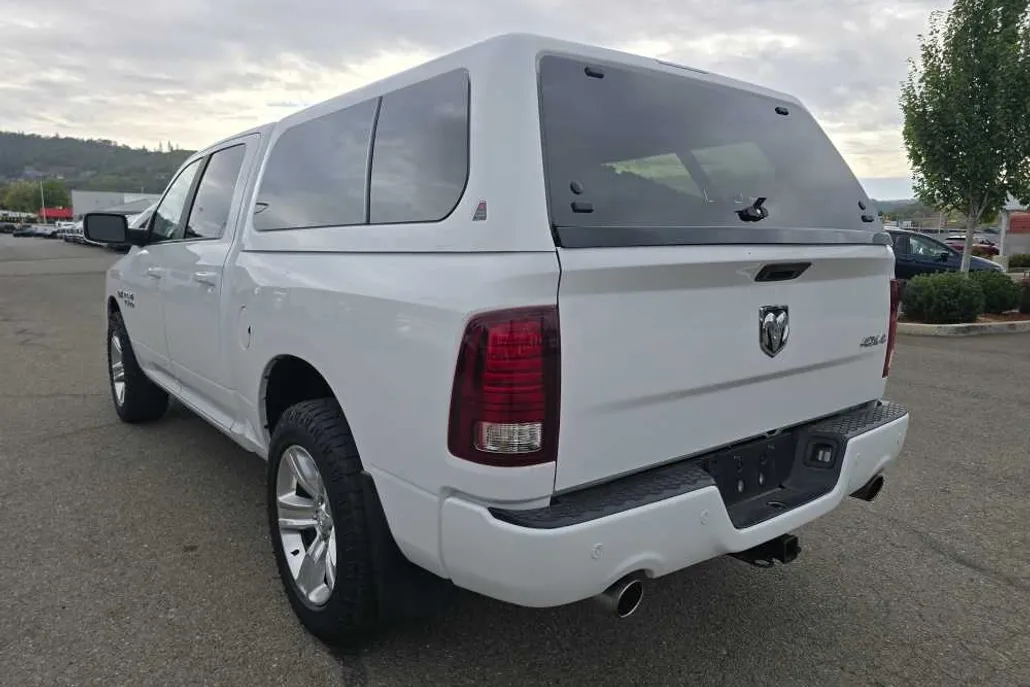 2018 Ram 1500 Sport photo 1