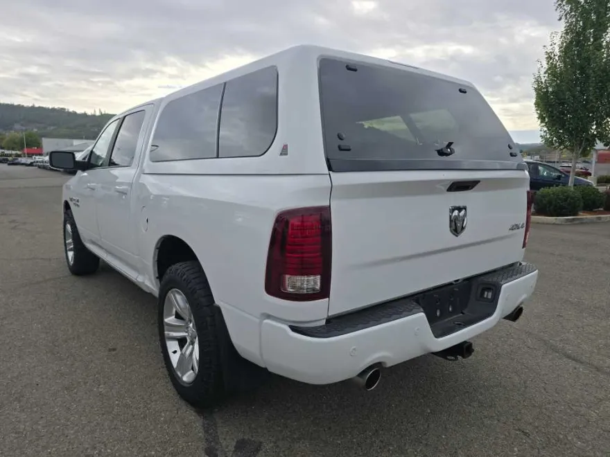 2018 Ram 1500 Sport photo 1