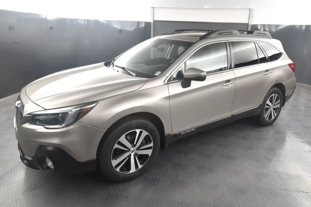 2018 Subaru Outback 2.5i photo 1