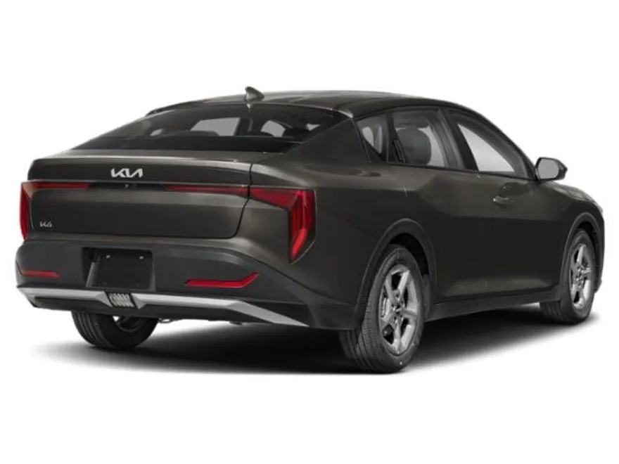 2025 Kia K4 LXS photo 1