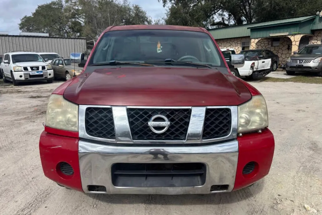 2005 Nissan Titan SE photo 1