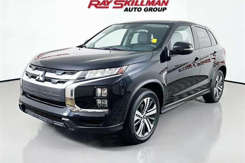 2024 Mitsubishi Outlander Sport SE photo 1