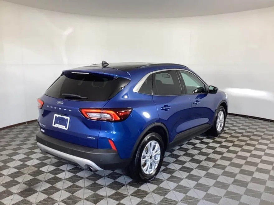 2023 Ford Escape Active photo 1