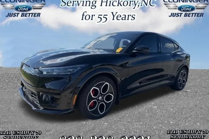 2023 Ford Mustang Mach-E GT photo 1