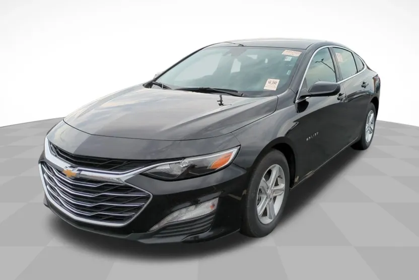 2024 Chevrolet Malibu 1LT photo 1