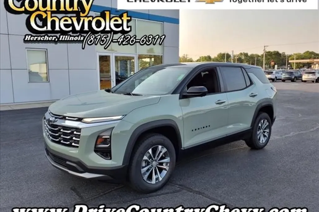 2026 Chevrolet Equinox LT photo 1
