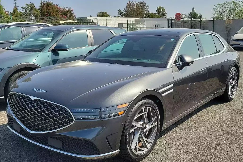 2023 Genesis G90 3.5T photo 1