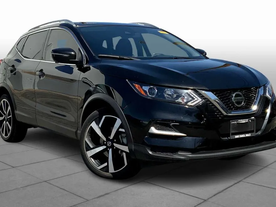 2022 Nissan Rogue Sport SL photo 1