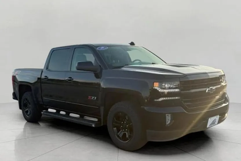2018 Chevrolet Silverado 1500 LTZ photo 1