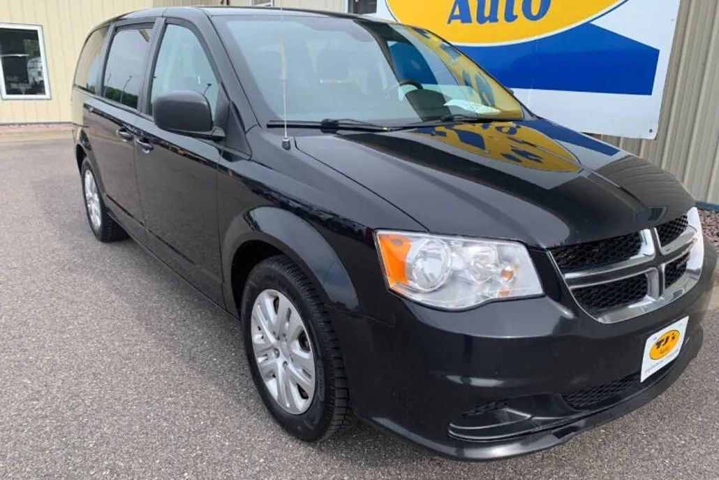 2018 Dodge Grand Caravan SE photo 1
