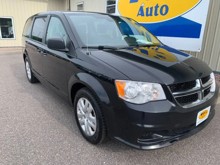 2018 Dodge Grand Caravan SE photo 1