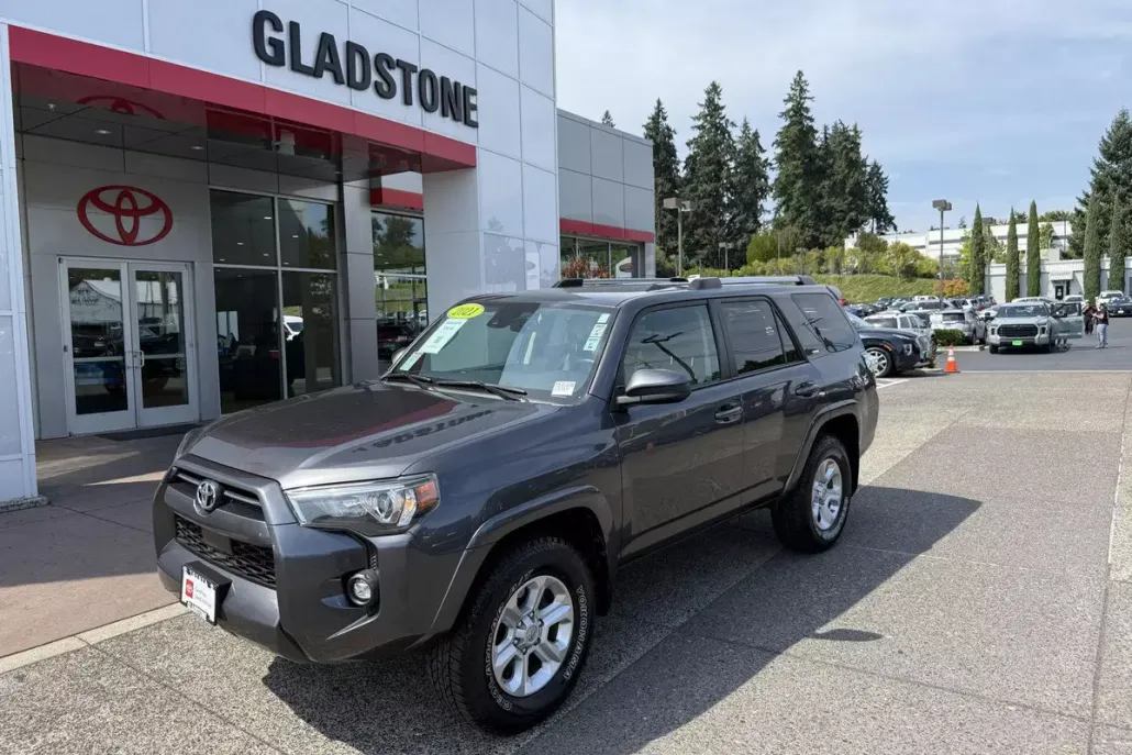 2021 Toyota 4Runner SR5 photo 1