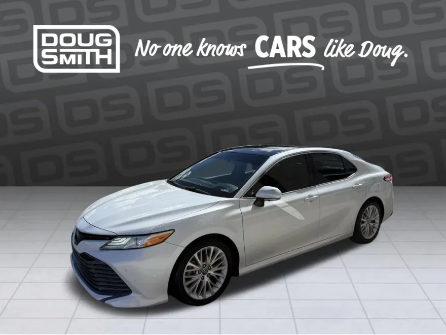 2018 Toyota Camry L photo 1