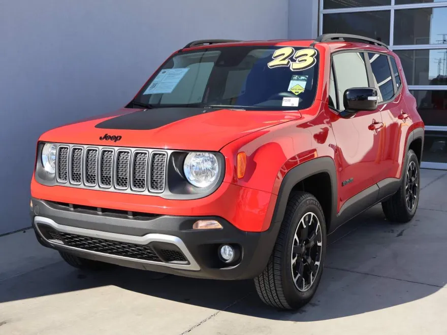 2023 Jeep Renegade Latitude photo 1
