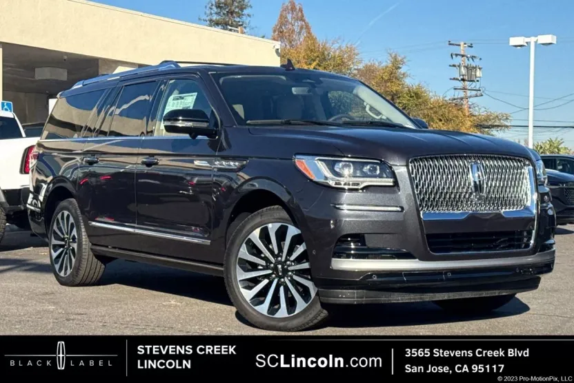 2024 Lincoln Navigator L Reserve photo 1