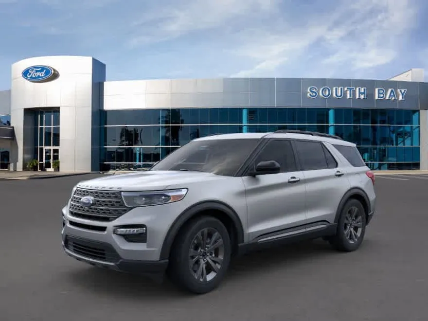 2024 Ford Explorer XLT photo 1