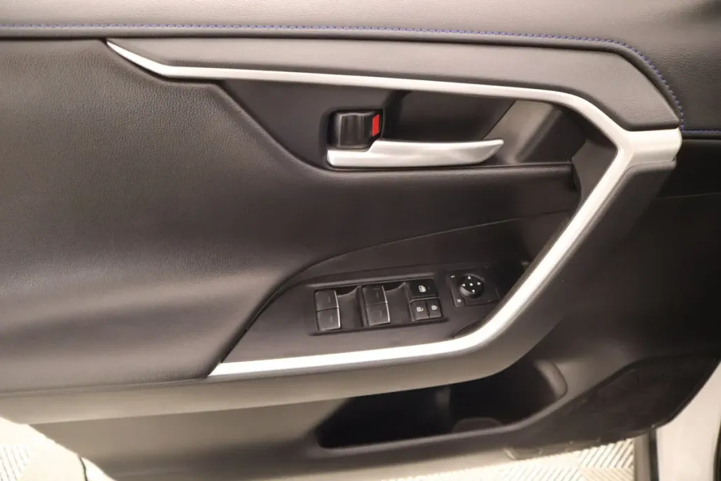 2024 Toyota RAV4 Hybrid XSE photo 1