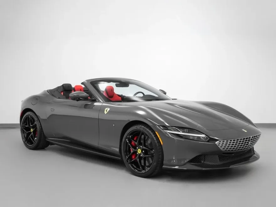 2025 Ferrari Roma Spider photo 1