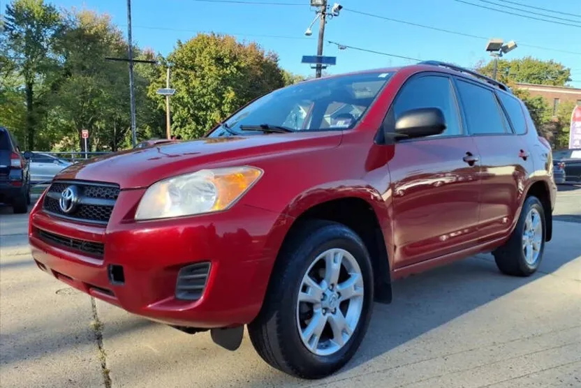 2011 Toyota RAV4 Base photo 1