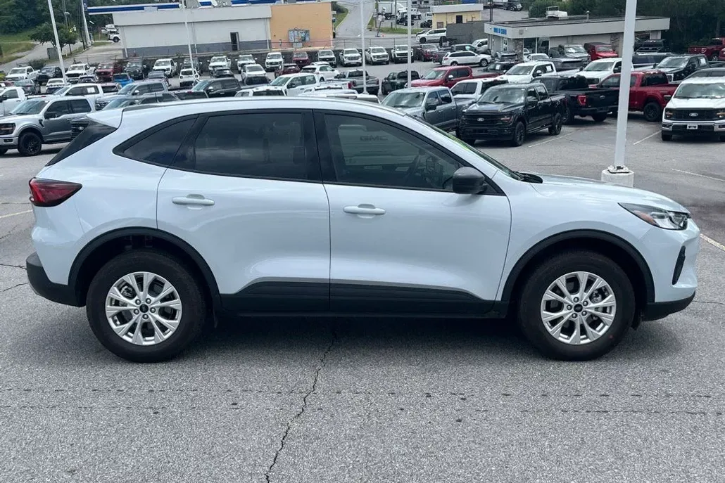 2025 Ford Escape Active photo 1