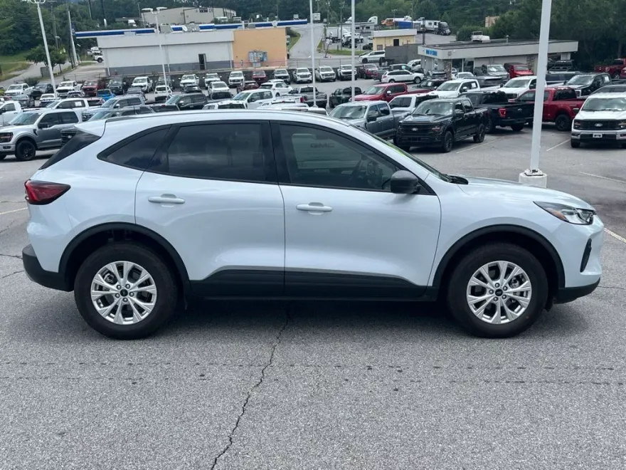 2025 Ford Escape Active photo 1