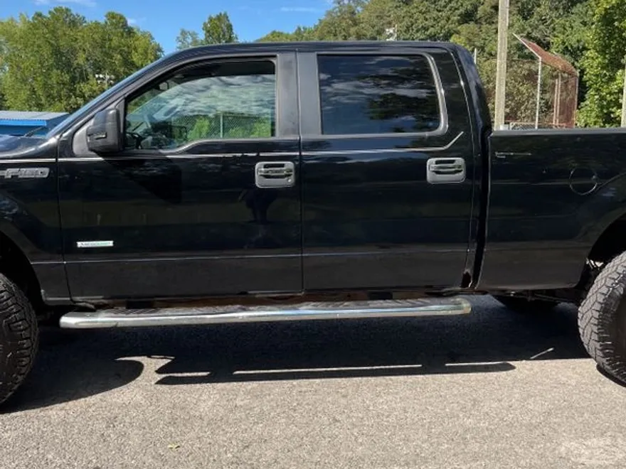 2011 Ford F-150 XLT photo 1