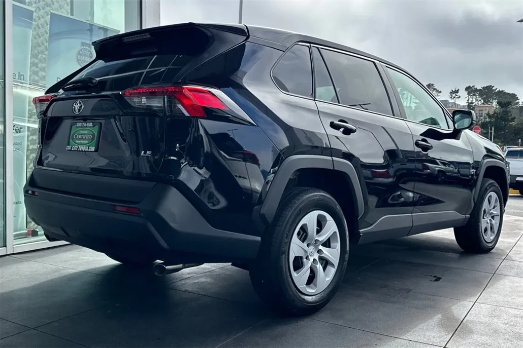 2024 Toyota RAV4 LE Sport photo 1