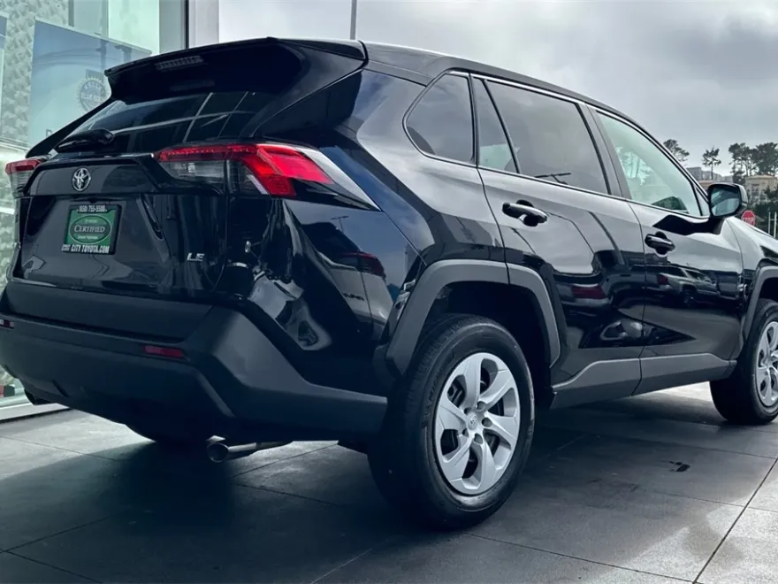 2024 Toyota RAV4 LE Sport photo 1