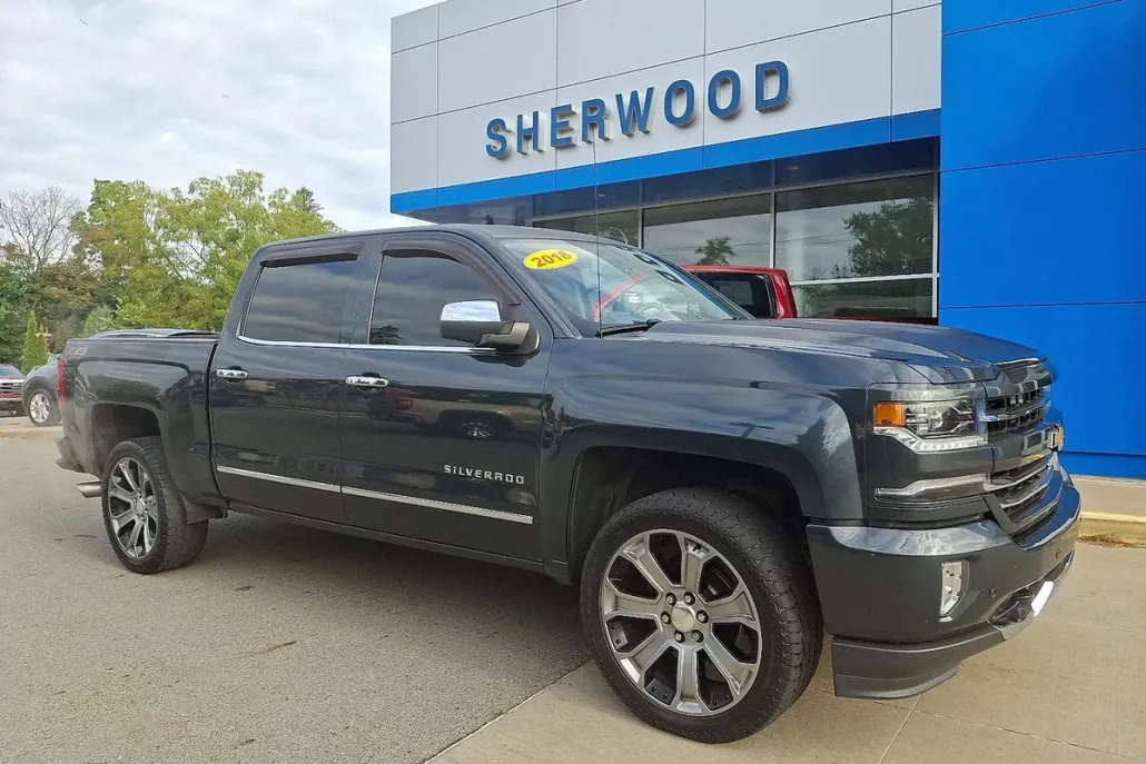 2018 Chevrolet Silverado 1500 LTZ photo 1