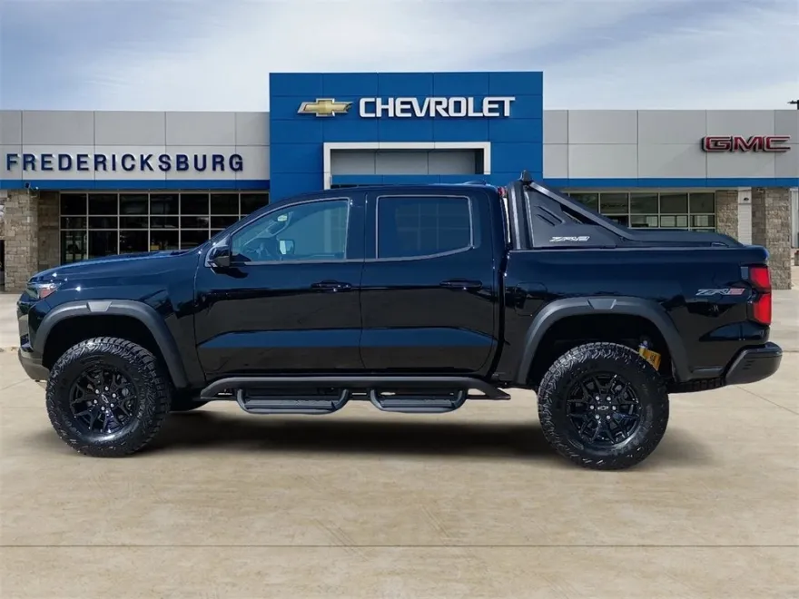 2025 Chevrolet Colorado ZR2 photo 1