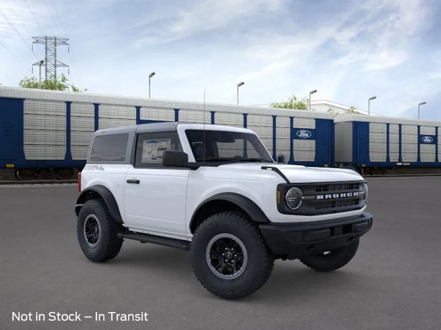 2025 Ford Bronco Base photo 1