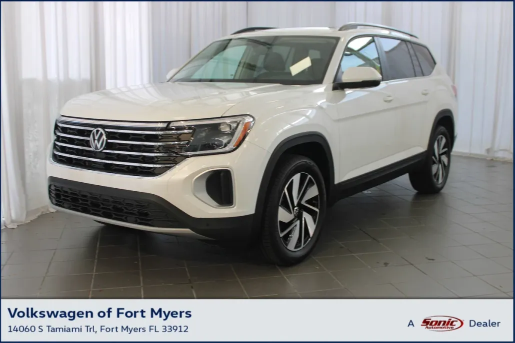 2026 Volkswagen Atlas SE Technology photo 1